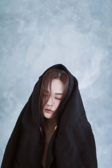一边吃奶一边哭乱抻又乱扭